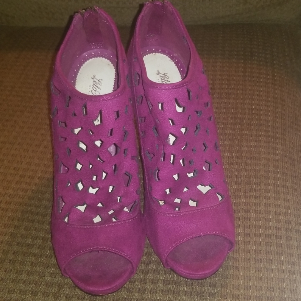 Magenta Heels